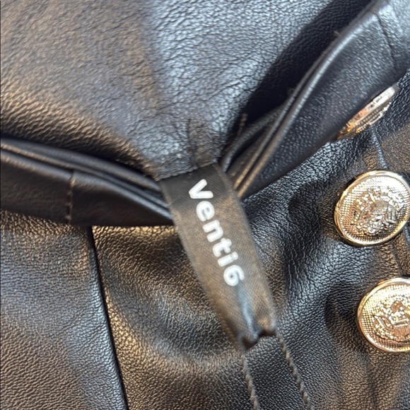 Venti6 Italian Faux Leather Black High-Waisted Pants with Button Detail Size L - Picture 2 of 10
